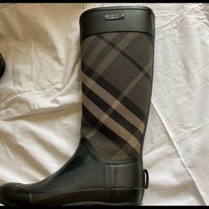 Authentic Burberry rain boots